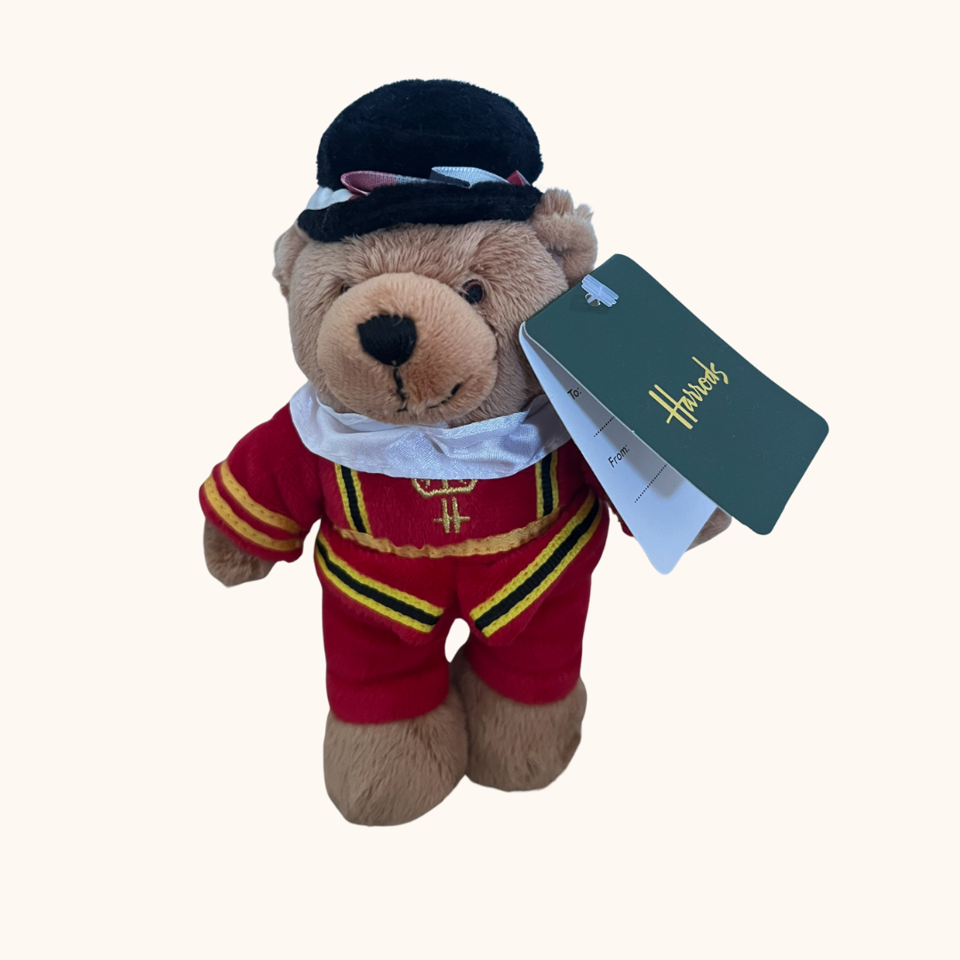 Harrods Beefeater Teddy Bear 25cm – Bacon Bits